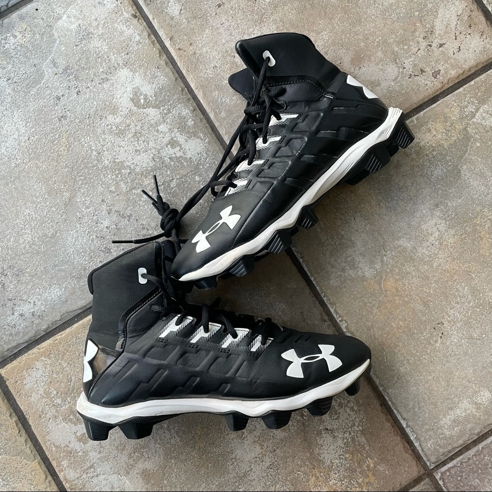Under Armour Youth Football Cleats